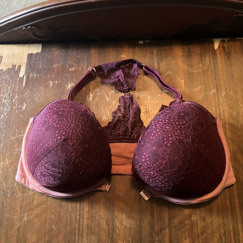 Victoria’s Secret Front Clip Bra